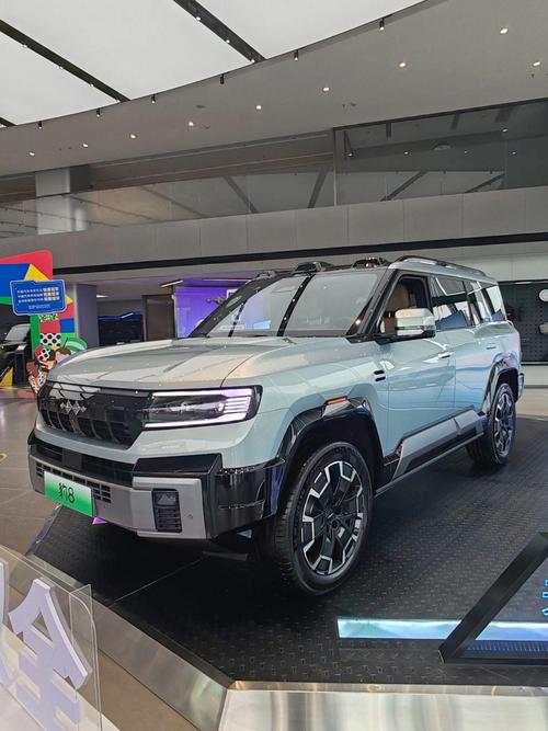 重庆88比亚迪方程豹硬派越野的爆款，英菲尼迪35周年与你共成长